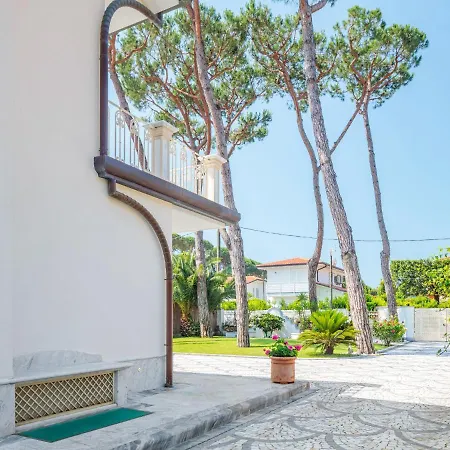 Villa Locazione Turistica Verdeoro Forte dei Marmi